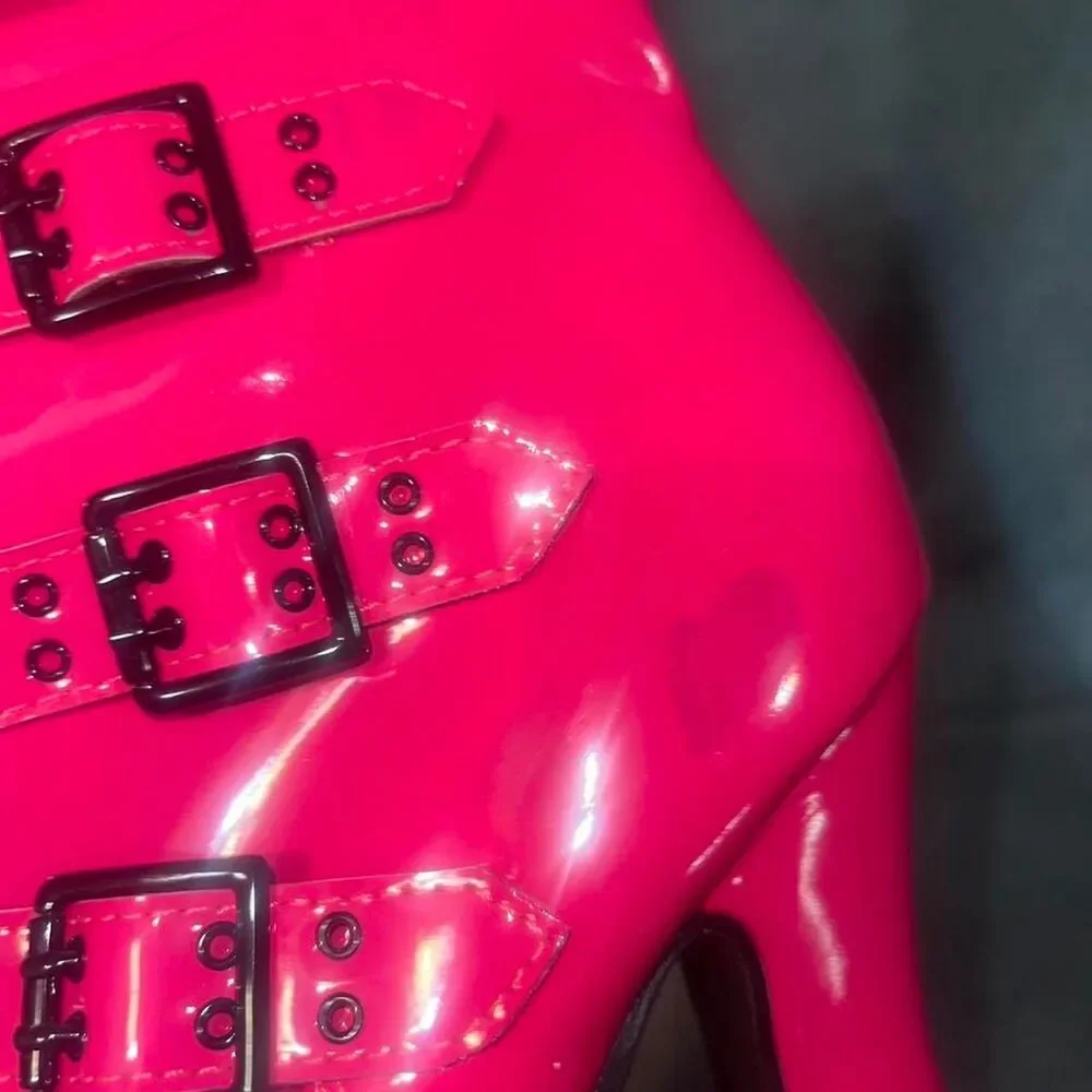 Ellie Women's Hot Pink PVC Boots Buckles Platform Size 8